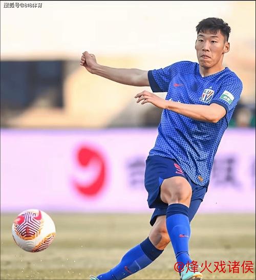 申花藏伊万秘密武器？朱辰杰或首发出任中卫