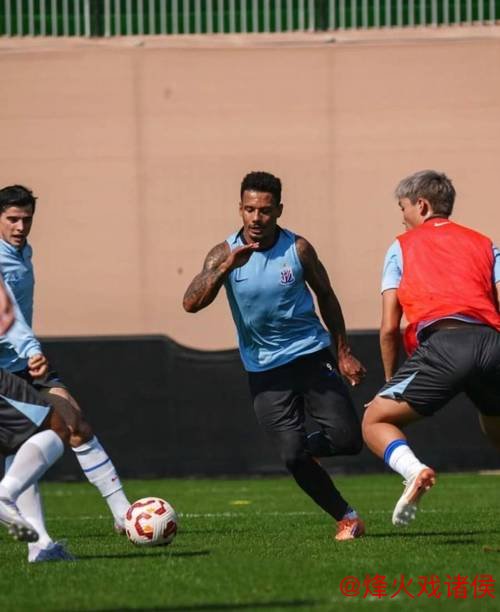 申花锋线再添猛将！继J联赛银靴拉唐后，又签英冠强力中锋盖伊