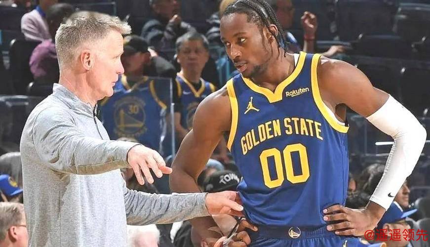 勇士队老板乔·拉科布对库明加的激情回应引发NBA热议