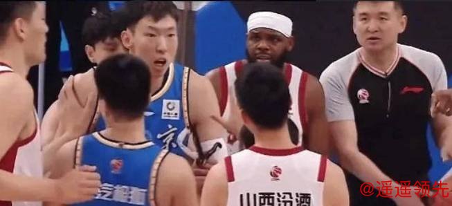 北京对阵浙江前瞻：周琦赵睿缺阵累累伤病，程帅澎赛前恢复训练引关注