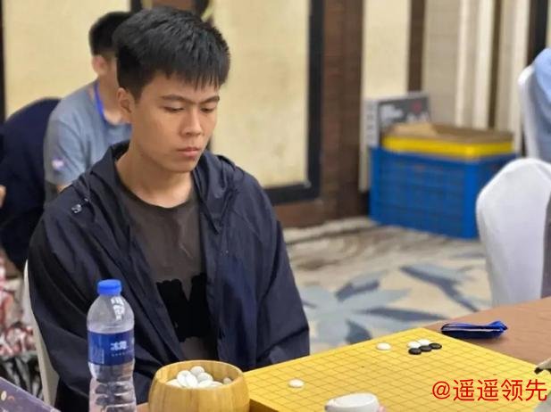 棋迷互动媒体聚焦乌江寨 四队参赛围甲盛典激情点燃